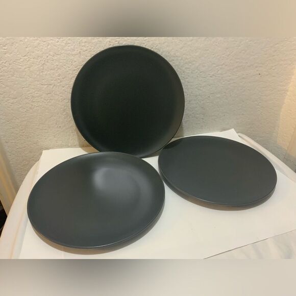New IKEA 12011 Matte charcoal Gray Dinner Plates 10 inch Discontinued Set Of 3 - Picture 1 of 6